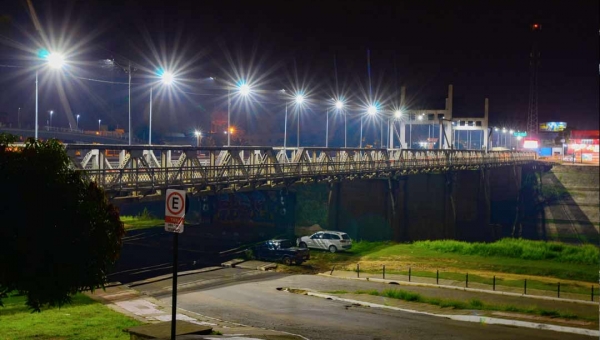 Nova iluminação de LED idealizada pela prefeita Socorro Neri já é realidade em vários pontos de Rio Branco