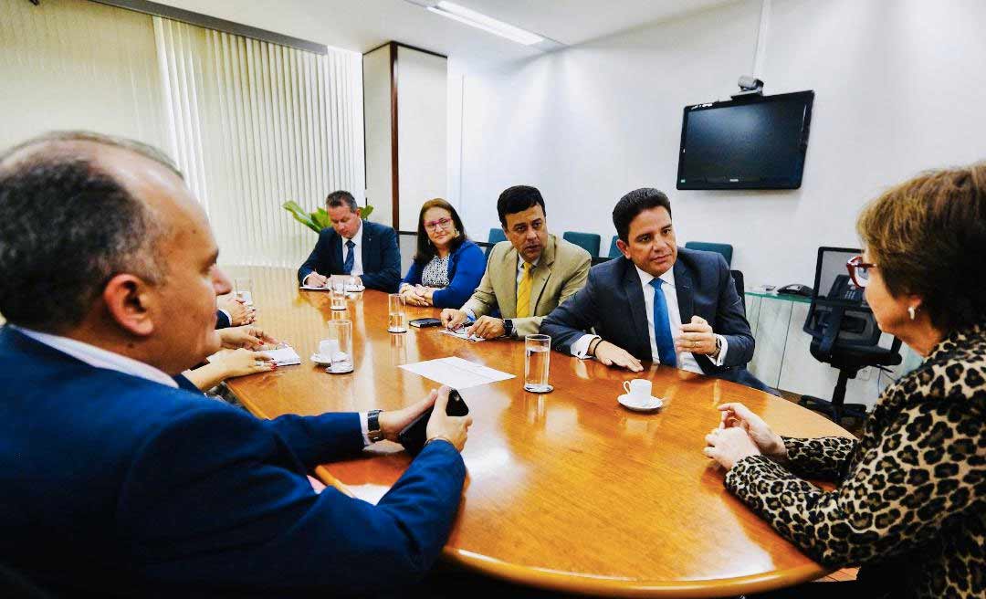 Gladson leva ao Ministério da Agricultura ações do Acre no combate à febre aftosa