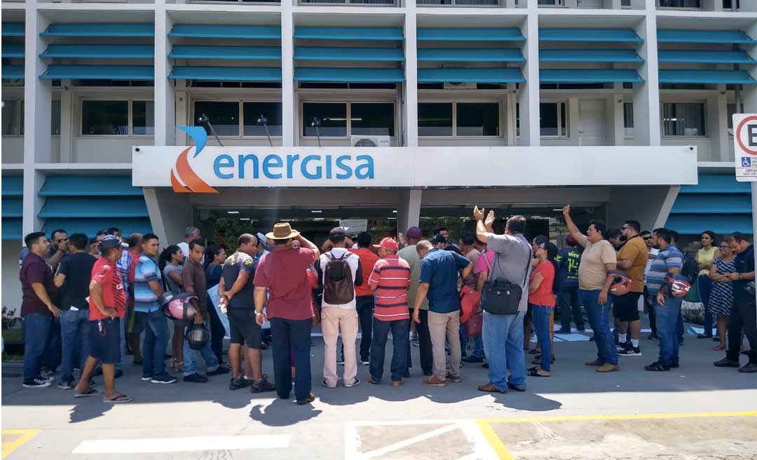 Justiça proíbe manifestantes de entrarem no prédio da Energisa em Rio Branco