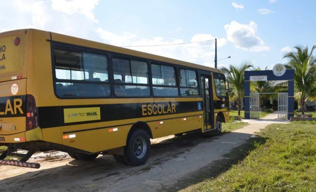 Estado garante transporte escolar na zona rural de Cruzeiro do Sul