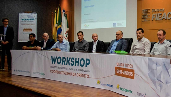 Representantes de cooperativas de credito expõem modelos de sucesso durante workshop no Acre