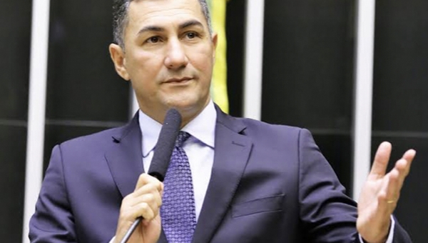 Jesus Sérgio vota favorável a Lei que distribui recursos do pré-sal; Acre receberá R$ 308 milhões