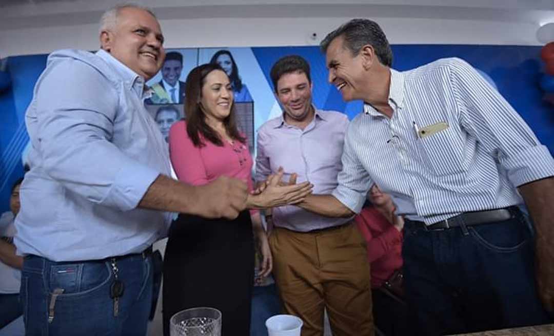 Gladson recepciona prefeitos no Progressistas: "Nosso partido está crescendo"