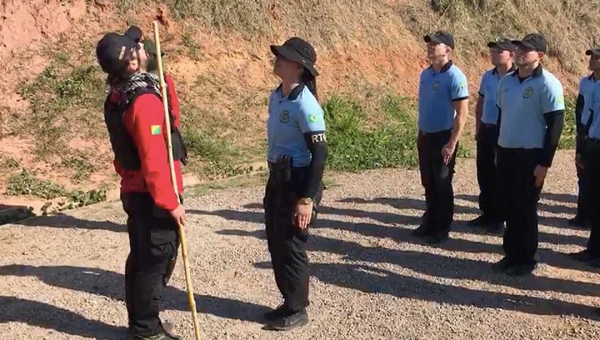 Vídeo mostra aluno da Polícia Civil “exaltando” delegado durante aula; veja