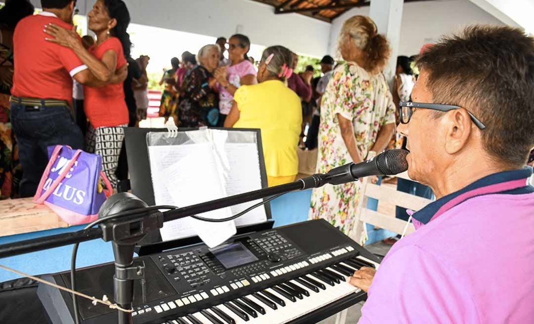 I Mostra de Talentos do Centro de Convivência do Idoso é realizado através da Prefeitura de Cruzeiro do Sul