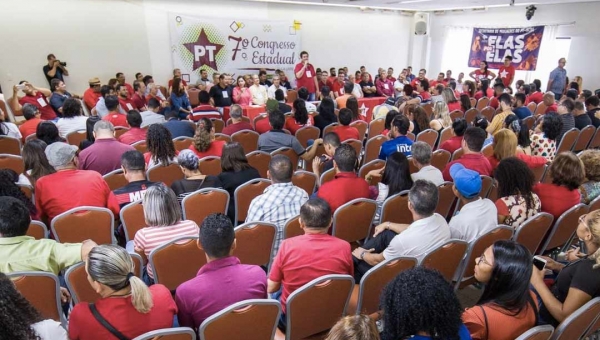 Congresso do PT do Acre teve gritos de Lula livre, carta de Lula, ataques a Bolsonaro e a Gladson e lamentações de Jorge Viana