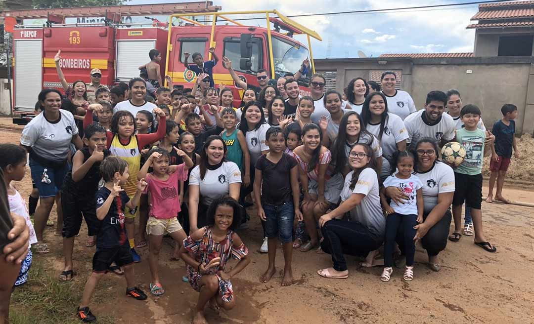 Mais de 300 crianças participam de festa da Escolinha Plenitude no bairro Cadeia Velha