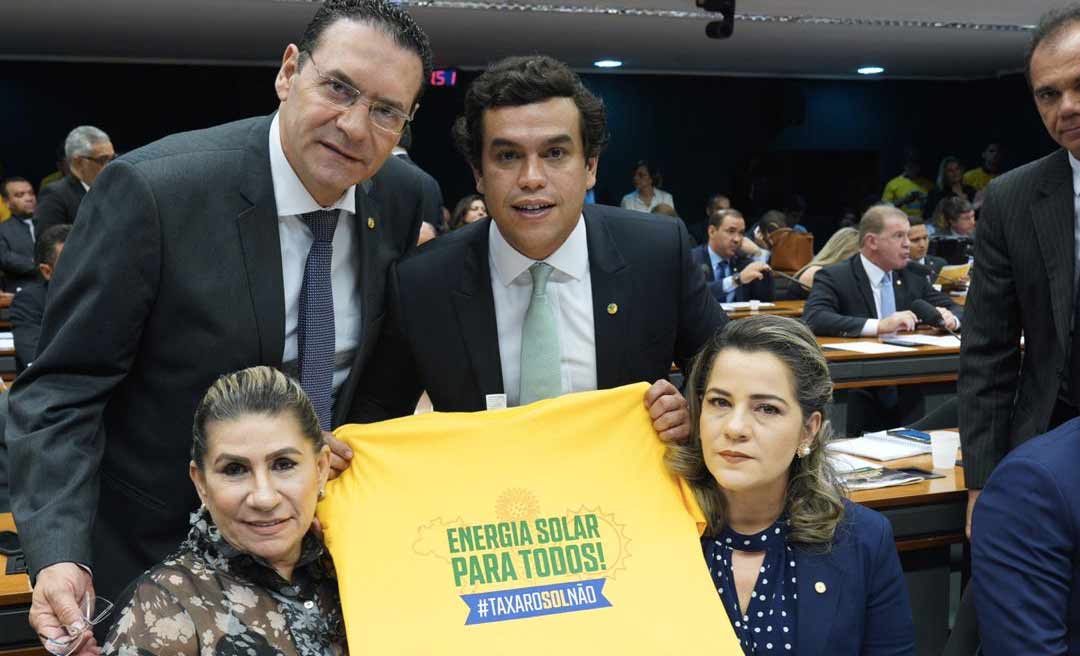 Mara Rocha participa de audiência pública contra a taxação do sistema de energia solar