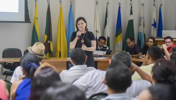 Prefeita Socorro Neri reúne lideranças comunitárias para apresentar resultados da Operação Verão 2019