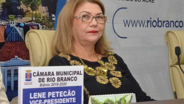 Lene Petecão quer isenção do IPTU em Rio Branco para idosos de baixa renda