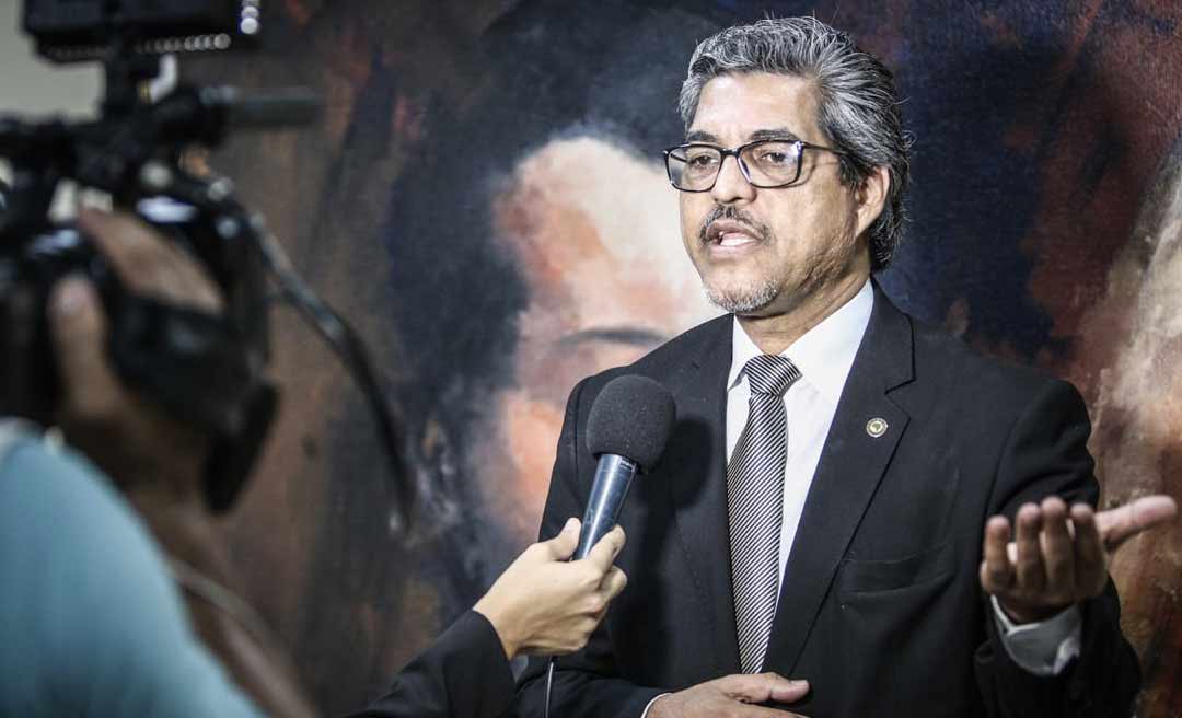 Edvaldo Magalhães diz que governo Gladson tenta tumultuar discussão acerca da previdência