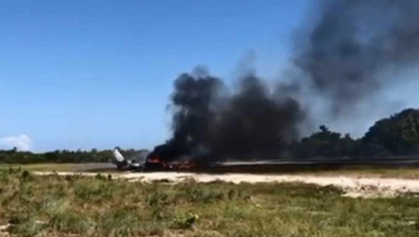 Uma pessoa morre e nove ficam feridas em queda de avião na Bahia