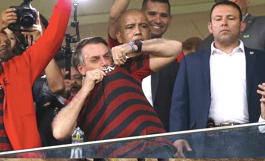 Bolsonaro desiste de assistir Flamengo x River Plate na final da Libertadores