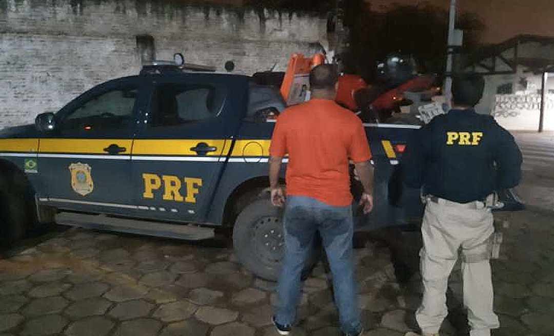 PRF prende dois foragidos da Justiça durante a Operação Rota Segura no Acre