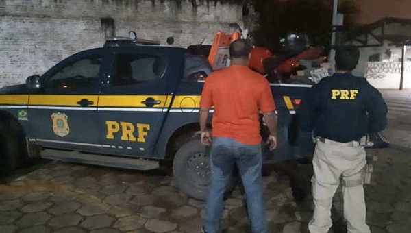 PRF prende dois foragidos da Justiça durante a Operação Rota Segura no Acre