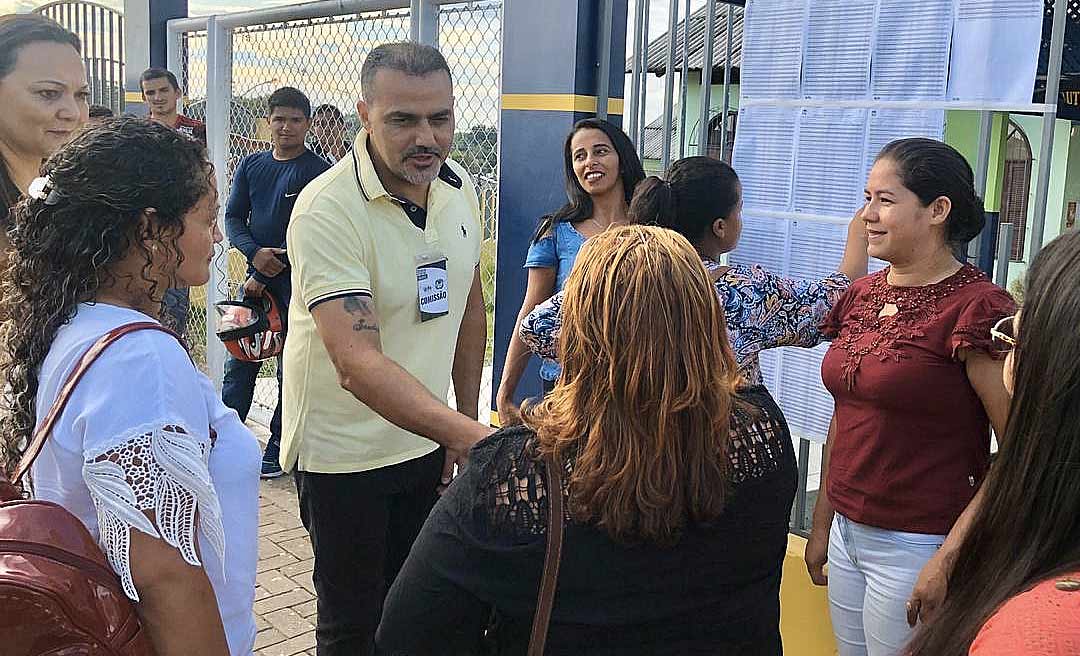 Ilderlei Cordeiro deseja sorte aos mais de 16 mil candidatos do concurso público