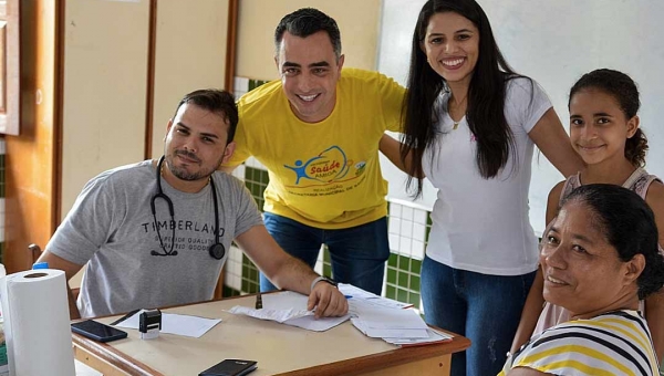 Prefeito André Maia conferiu de perto terceiro Saúde Itinerante em Senador Guiomard que realizou cerca de 800 atendimentos