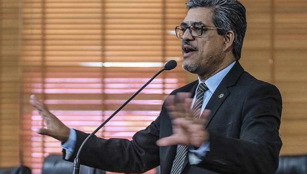 Edvaldo Magalhães responde líder do governo e diz: “as relações vão mudar profundamente”