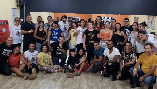 Professores promovem ‘Dança Solidária de Natal’ para beneficiar crianças em Rio Branco