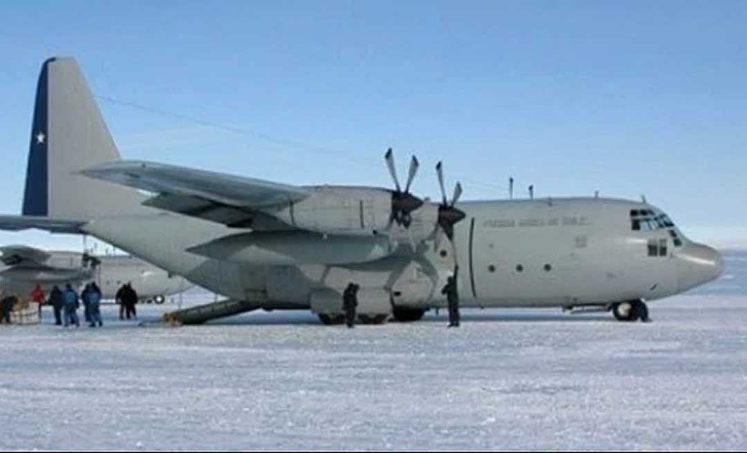 Avião C-130 Hércules da Força Aérea do Chile desaparece com 38 pessoas a bordo