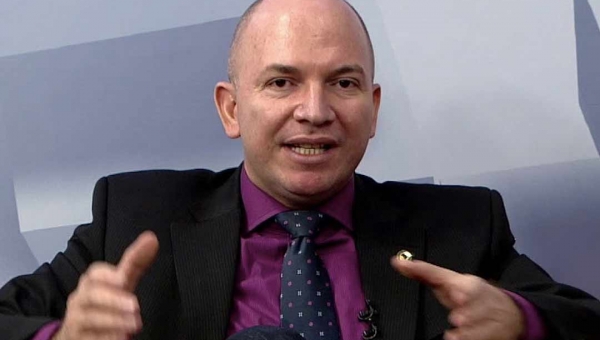 “Não escondemos os problemas que nós temos. Recebemos um Estado falido”, diz Gehlen na última sessão de 2019