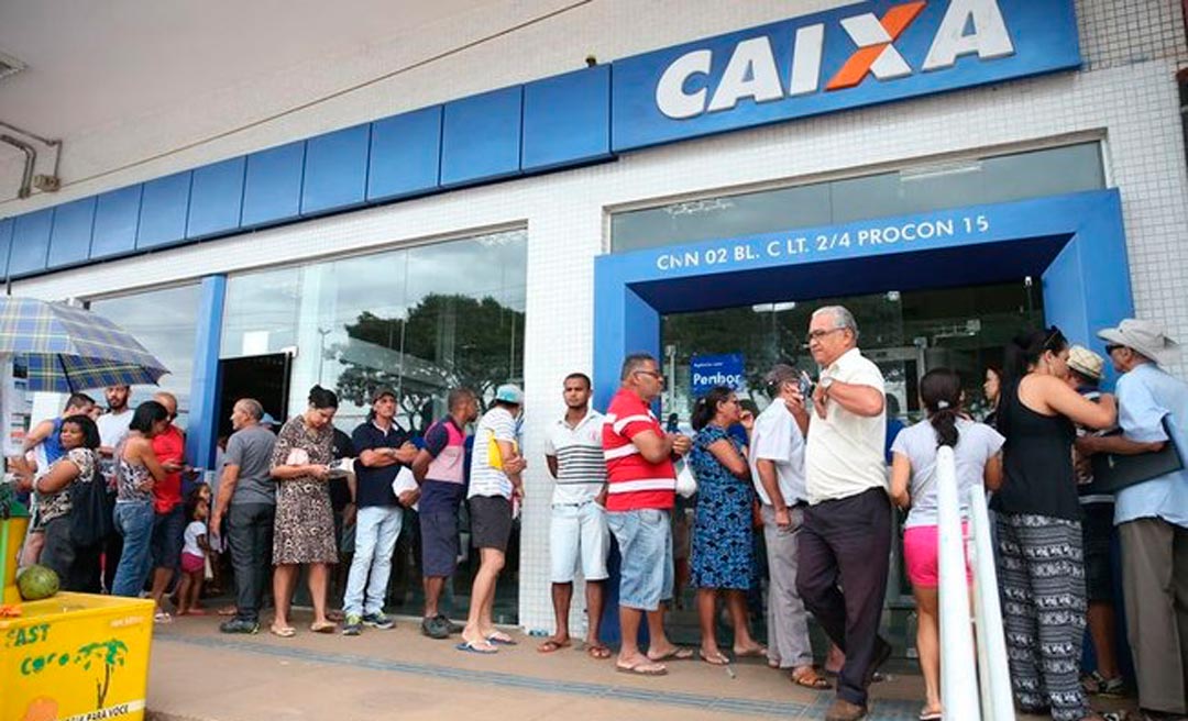 Caixa começa a pagar R$ 998 do FGTS nesta quarta-feira