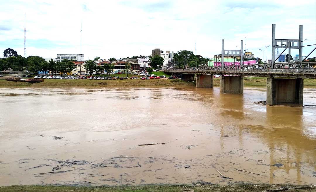 Rio Acre marca 10,94 em Rio Branco