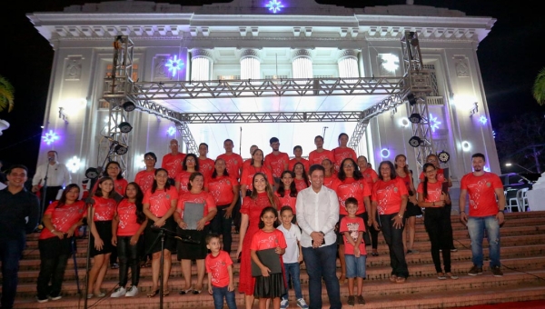 Coral da Escola de Música do Acre abre Cantata Natalina no Palácio