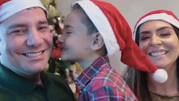 Em vídeo, Gladson Cameli e família desejam feliz natal