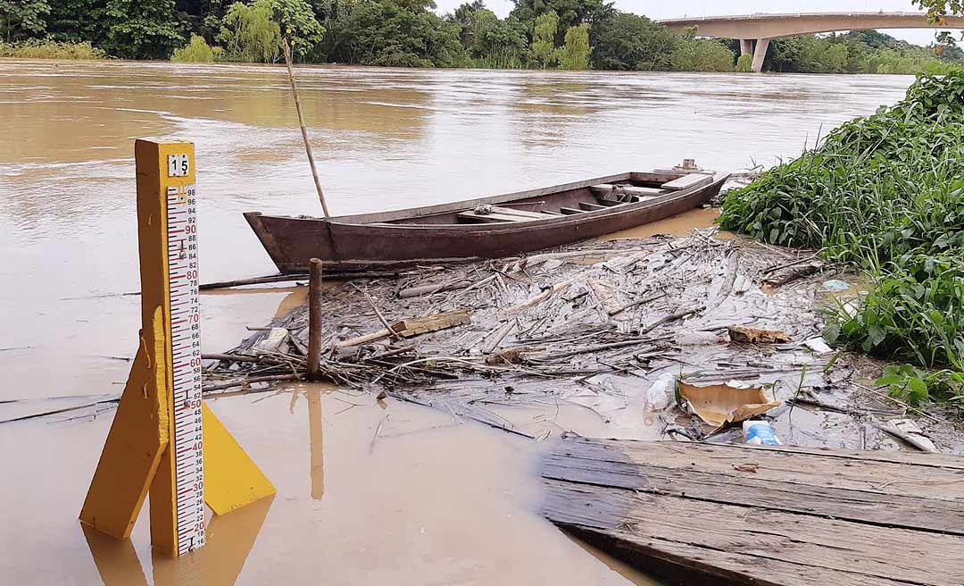 Nível do Rio Acre continua aumentando em Rio Branco, mas baixa em Brasiléia