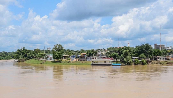 Rio Acre inicia final de semana com vazante na Capital