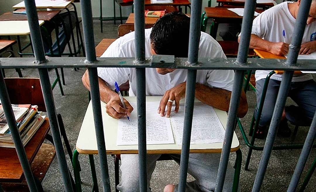 Acre tem o menor número de presos estudando; apenas 2,3% frequentam a sala de aula, diz Monitor da Violência