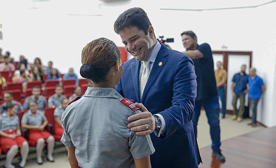 Gladson destaca a importância da educação durante formatura no Colégio Cívico-Militar Dom Pedro II