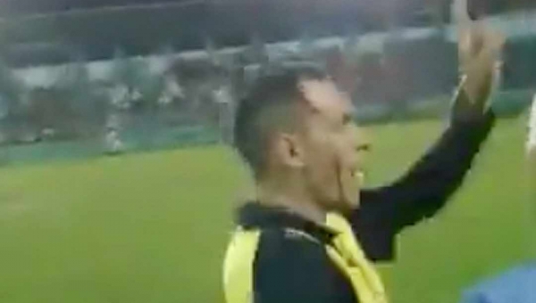 Após troca de xingamentos, assistente é agredido durante final de Sub-20 em Cruzeiro do Sul; assista ao vídeo