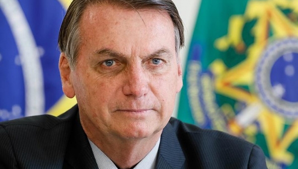 Bolsonaro sanciona Orçamento de 2020 com fundo eleitoral de R$ 2 bilhões