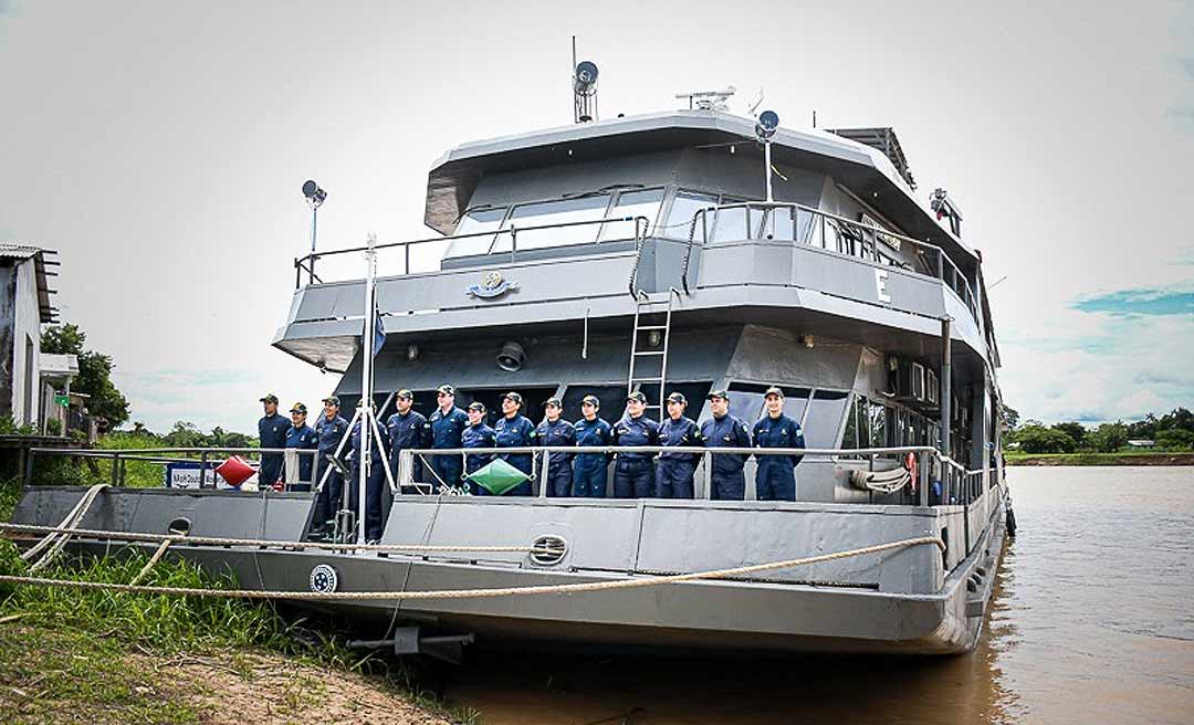 Município de Cruzeiro do Sul recebe serviços do Navio Hospital da Marinha