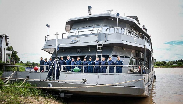 Município de Cruzeiro do Sul recebe serviços do Navio Hospital da Marinha