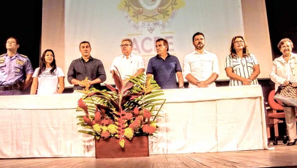 Deputado José Bestene participa da posse de novos gestores de escolas estaduais