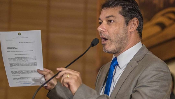 Roberto Duarte apresenta ofício pedindo intervenção federal na Segurança Pública do Acre