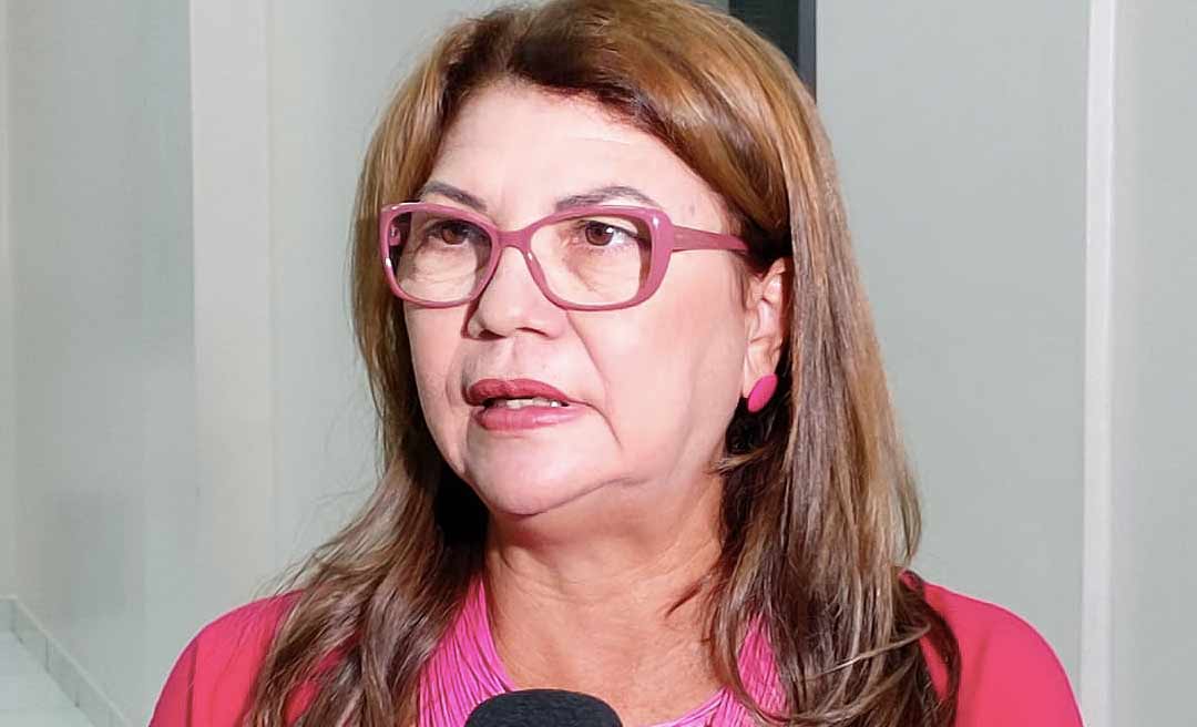 Lene Petecão diz que seguiu determinação judicial ao empossar Anderson Sandro