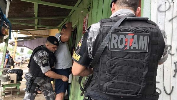 Polícia Militar desencadeia “Operação Mercado Novo”