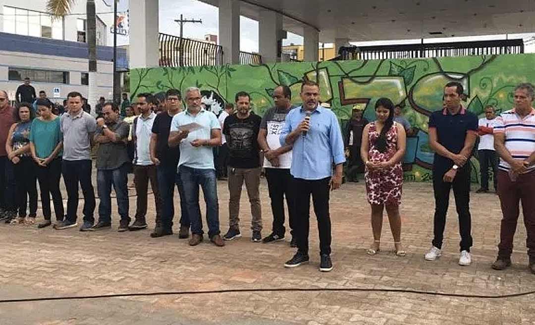 Ilderlei Cordeiro nega exoneração de servidores presos em operação: “Acredito na inocência de todos”