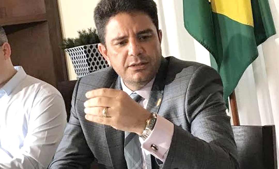 Sobre possível pedido de exoneração de Maria Alice, governo diz que não deseja saída de nenhum secretário