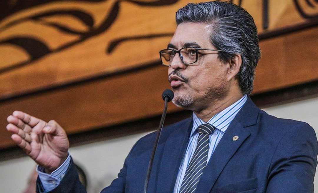 Edvaldo Magalhães apresenta projeto que beneficia restaurantes e corrige falha legislativa