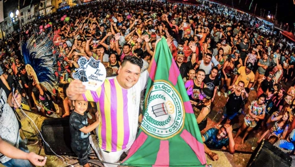 Unidos do Fuxico é a bicampeã do concurso de Blocos de Rio Branco