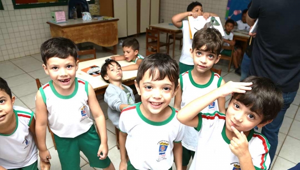 Em Rio Branco, 25 mil crianças voltaram às aulas nesta segunda-feira