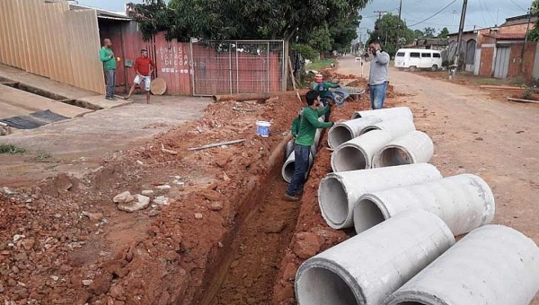 Obras de ampliação e melhorias do sistema de saneamento beneficiam bairros de Rio Branco