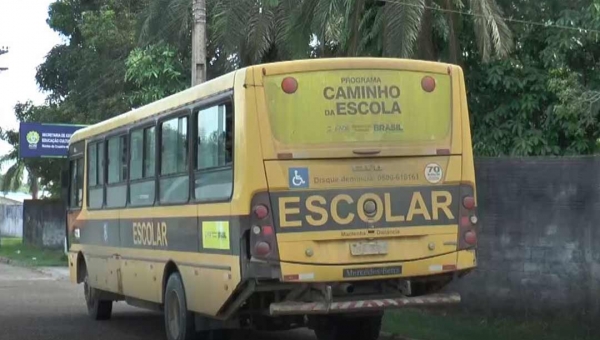 Pais denunciam suspensão no transporte escolar em escolas de Cruzeiro do Sul