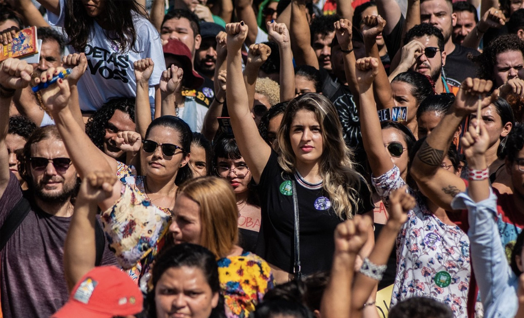 Mulheres realizam manifestação em Rio Branco nesta sexta-feira