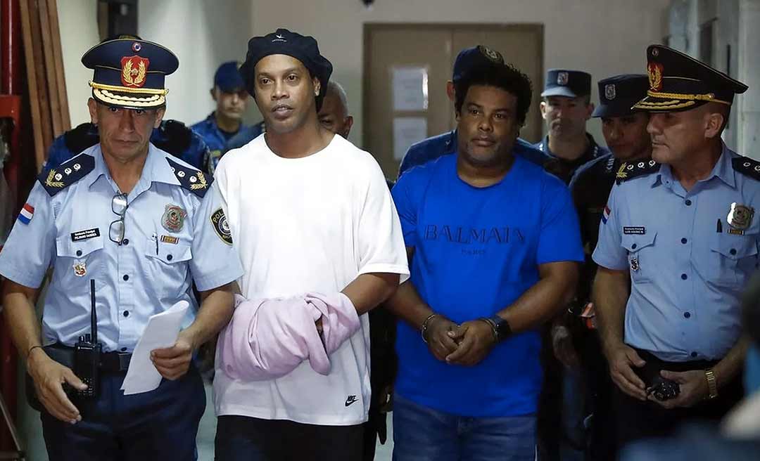 Ronaldinho Gaúcho e Assis depõem em nova audiência no Paraguai em caso de passaportes falsos